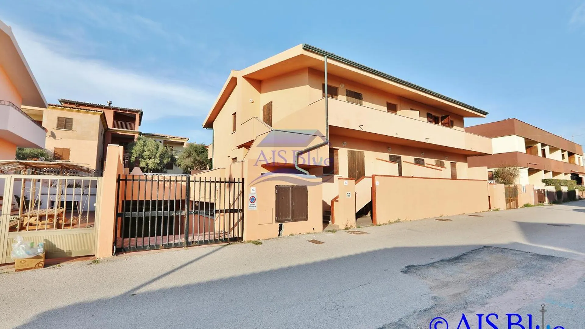 Daire Q17 L'Orchidea - 120 Mt Dalla Spiaggia Isola Rossa